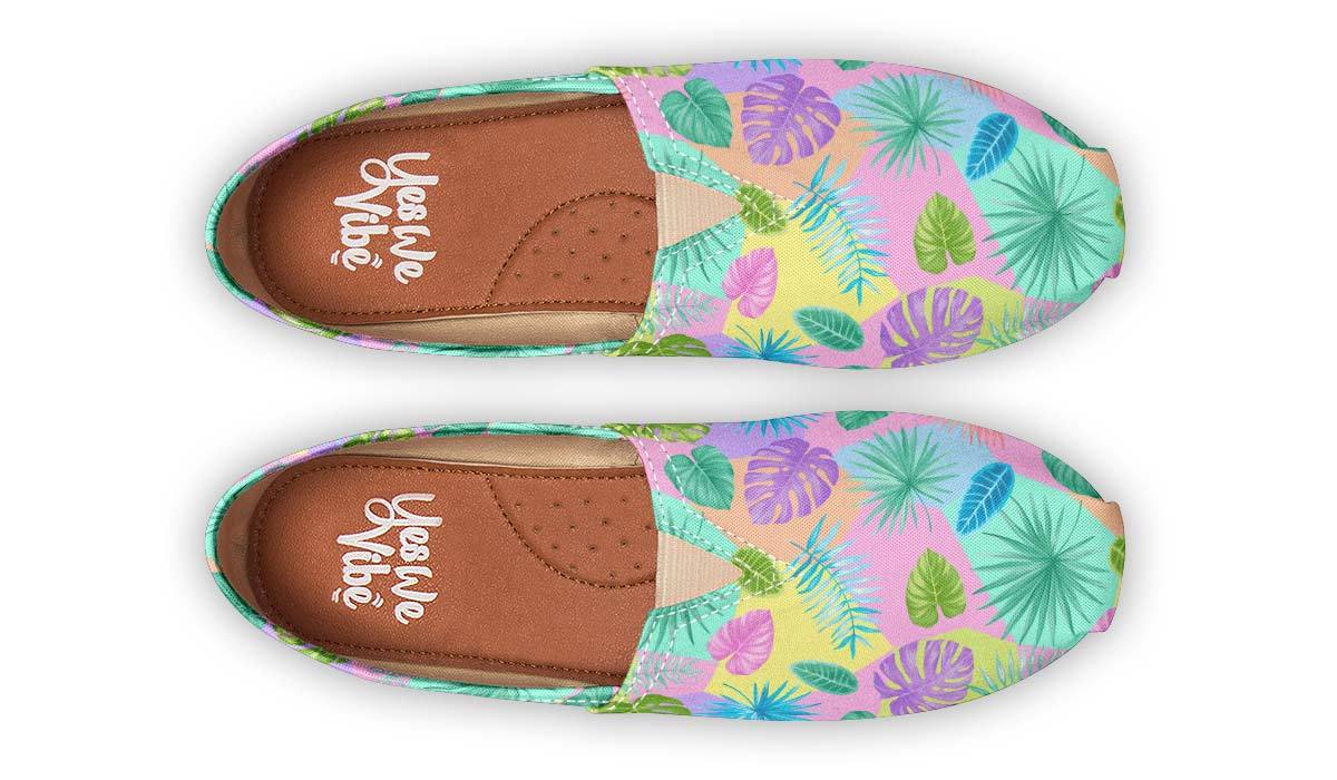 Tropical Seamless Pattern