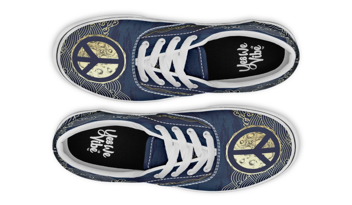 Peaceful Moon And Waves