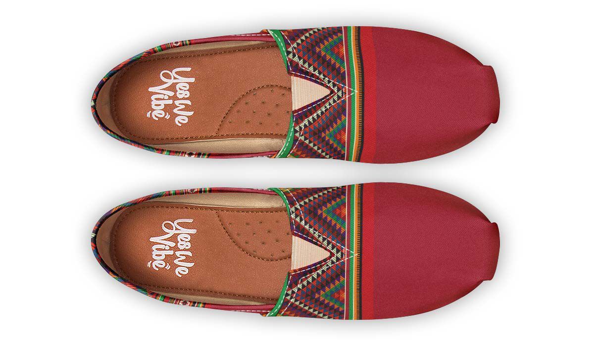 Triangles Pattern Red