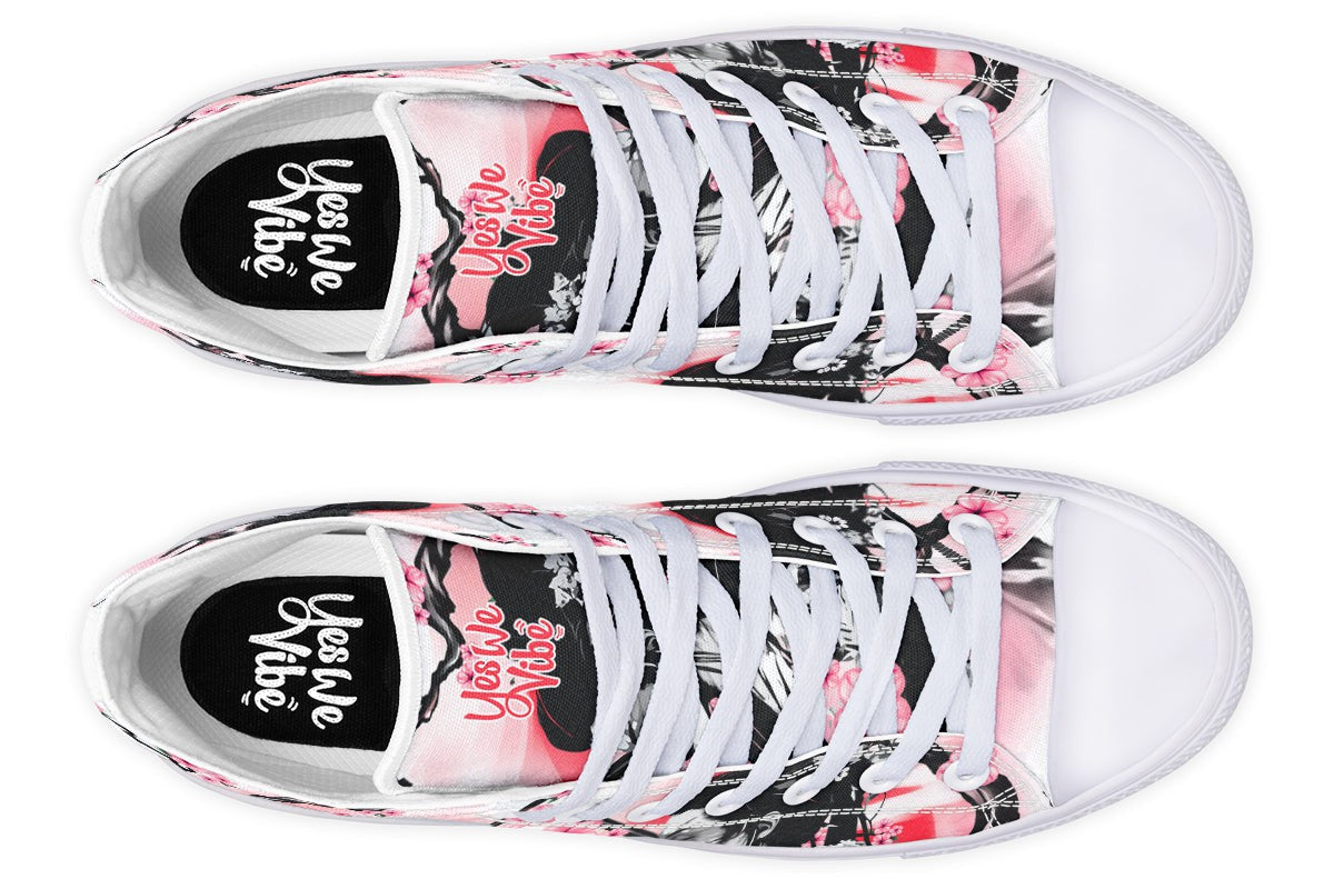 Geisha And Pink Flowers