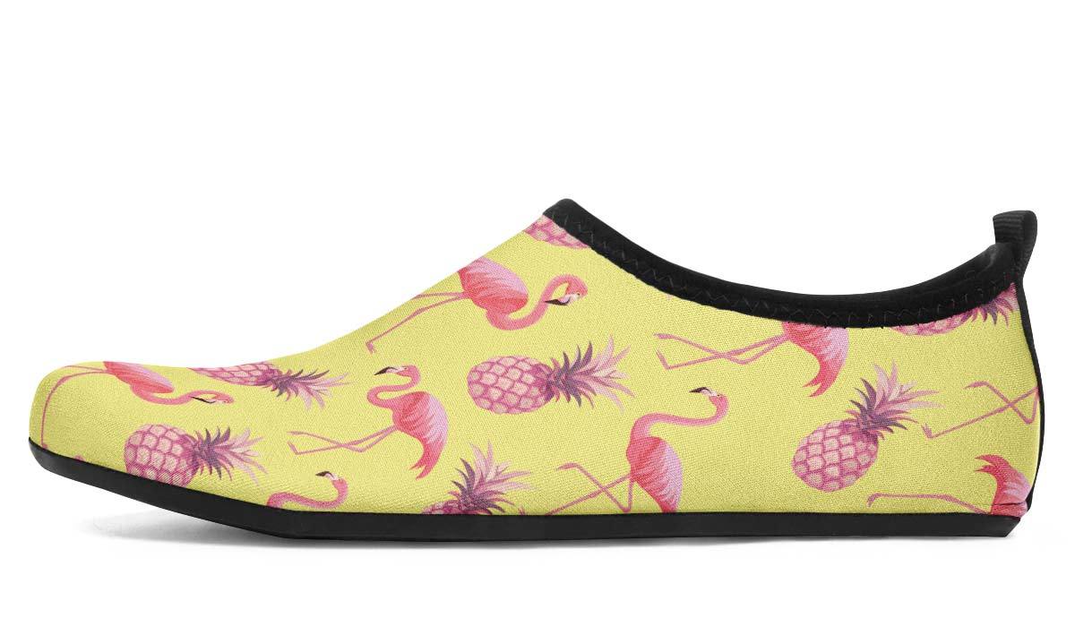 Flamingo And Pineapple