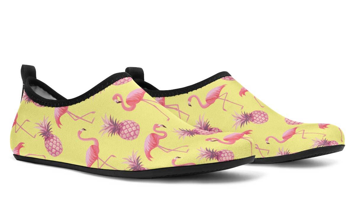 Flamingo And Pineapple