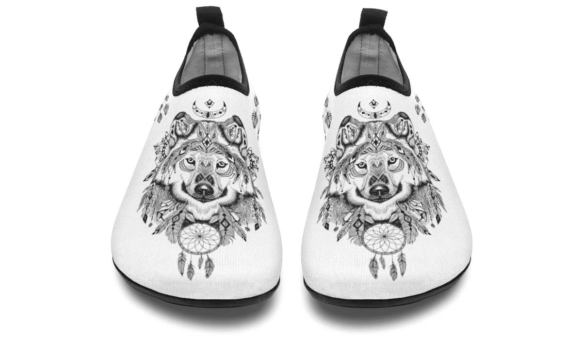 Bohemian Wolf White