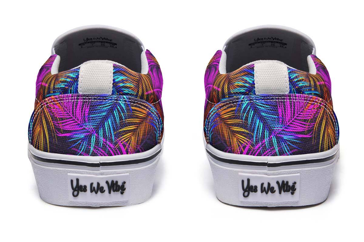 Tropical Plant Pattern