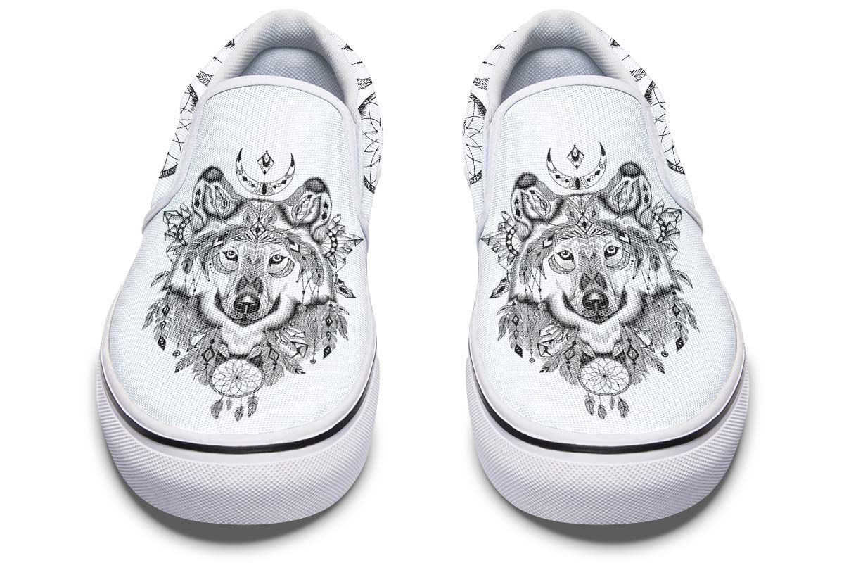 Bohemian Wolf White